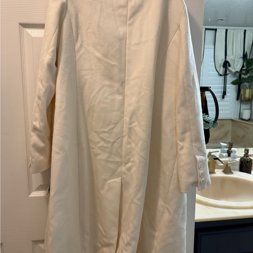 Ralph Lauren Cream Trench Coat - Picture 6 of 7